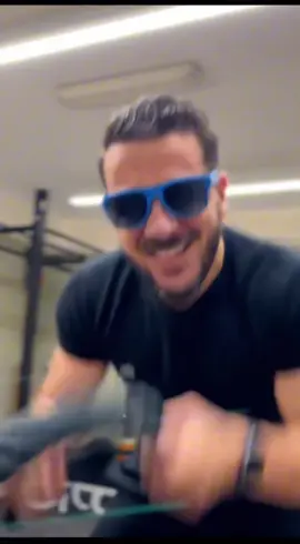 Esses óculos da Heyoo tão absurda a qualidade. Já paguei 400 reais em óculos de sol que não entrega 50% disso aqui. 