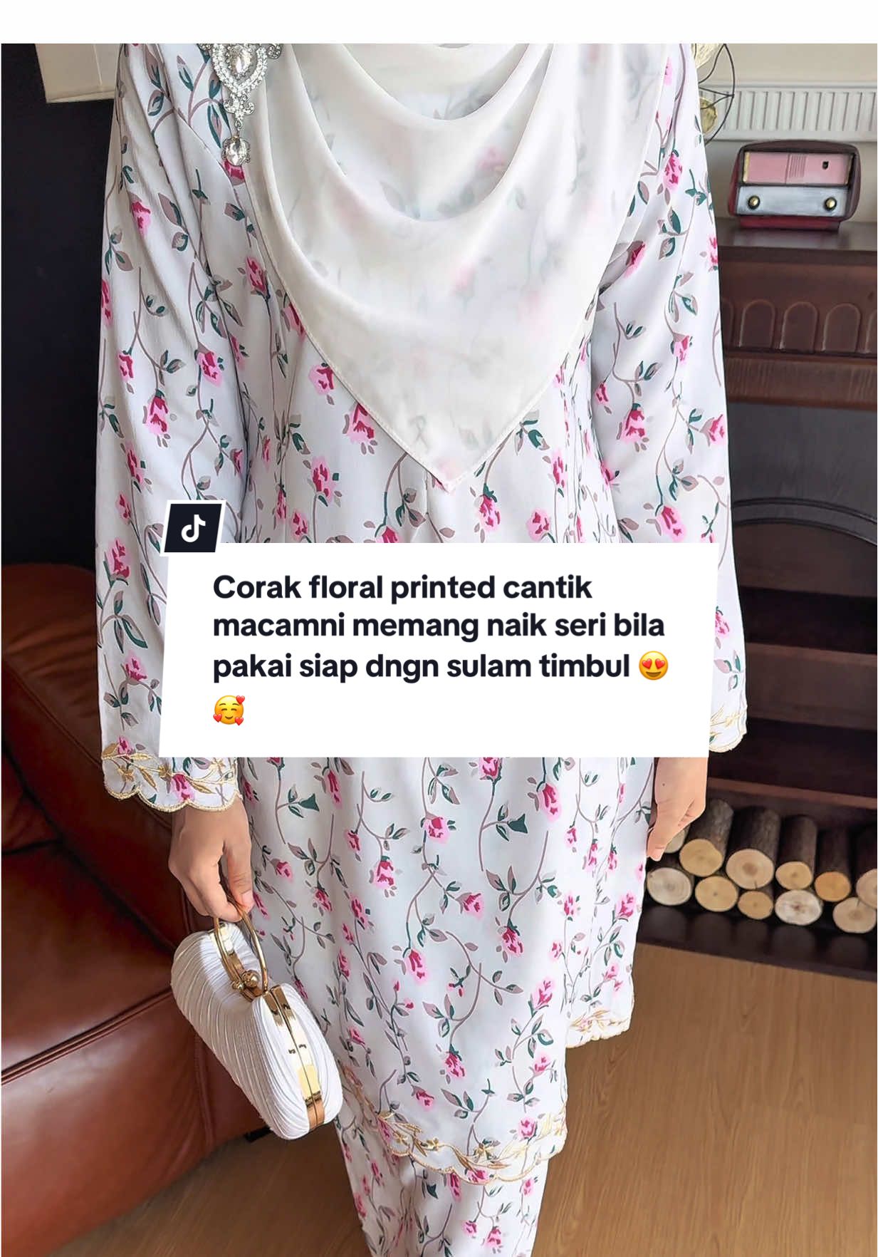 Corak floral printed cantik macamni memang naik seri bila pakai siap dngn sulam timbul, auto nampa elegant bila pakai 😍🔥 Get ready! Masuk live launching esok Ahad jam 9pagi 📍 #nfhboutiquegallery #bajukurung #kurung #bajuwanita #kurungcantik 
