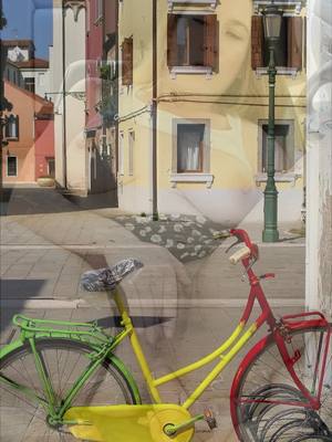 1v1 video chat with cute girls!