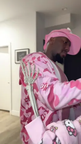 👩🏼her :Would u love me if I was a skeleton 