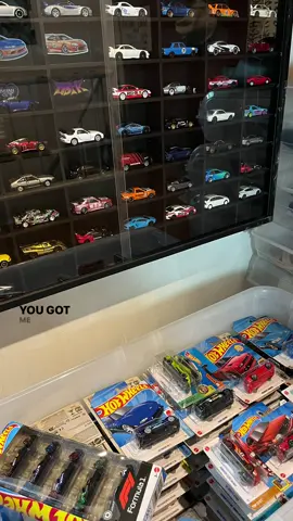 you got me so HYPNOTIZED #fyp #viral #diecast #minigt64 #hotwheels 