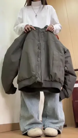 mua lẹ đi mấy bà ơi áo đẹp lắm lun á #outfit #xuhuong #aokhoacgio #aokhoac #aogiunhiet 