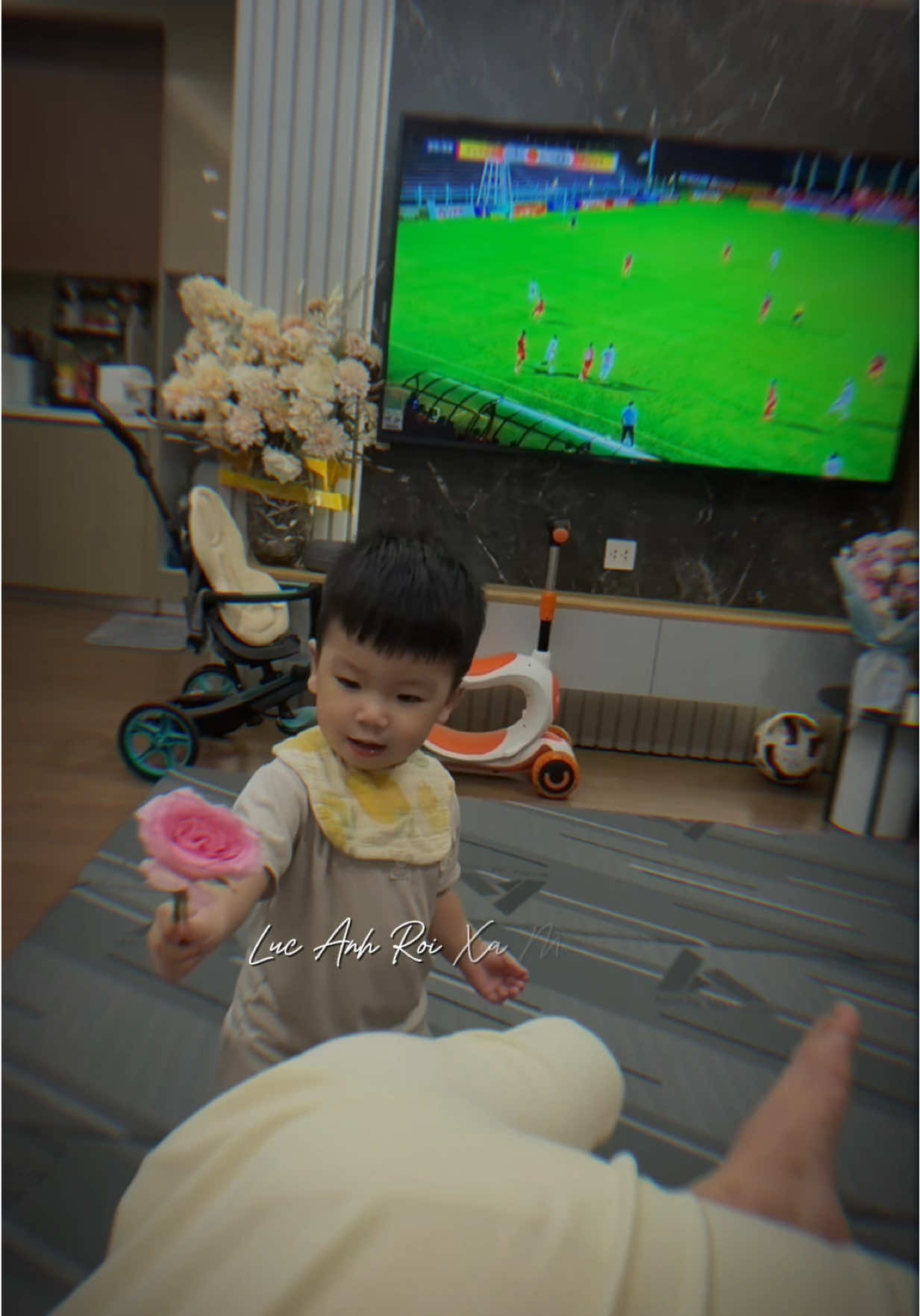 Ga lăng từ bé thế này #chuthanhhuyen #quanghai #lido #fyp 