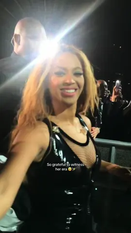 THE ARTIST OF MANY GENERATIONS #beyonceconcert #beyonce #beyhive 