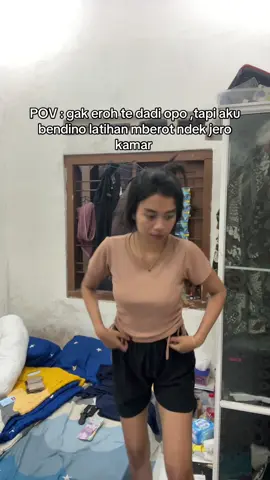 te heran tapi ,yo ancen aku setelen ,otw dadi arek mbois 😎