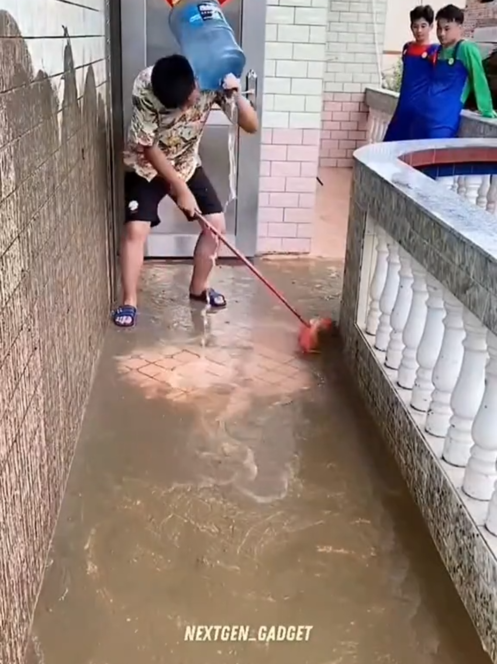 water pressure 35k  delivery ✅  contact 0726168023 #cars #foryoupage #tiktokrwanda🇷🇼 #goviral #fyp 