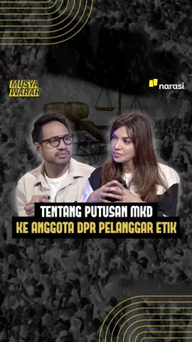 Rabu, 5 November, Mahkamah Kehormatan Dewan (MKD) DPR RI menjatuhkan putusan terhadap lima anggota DPR yang terbukti melanggar etik.  Gimana Najwa Shihab dan Jovial Da Lopez melihat keputusan ini? Selengkapnya “Ngobrolin Sidang Etik DPR, Zohran Mamdani, dan Fenomena Jual Foto Lari Tanpa Izin | Musyawarah” di YouTube Najwa Shihab dan website Narasi. | Musyawarah #Musyawarah #MKD #DPR #JadiPaham 