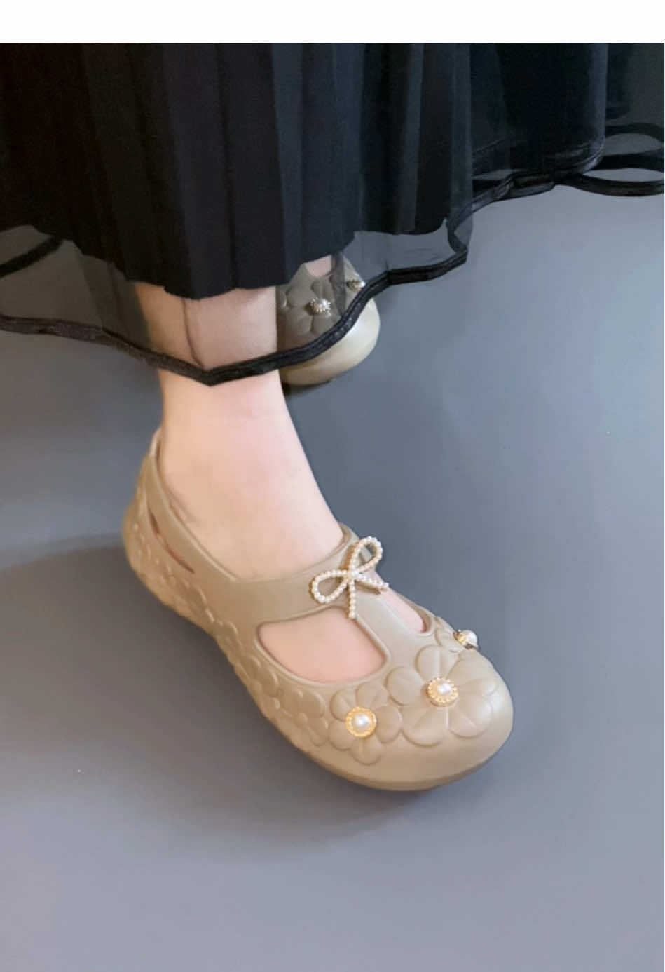 Cakep bgt sandal sepatu nya bahan karet eva udah pastinya nyaman dan aweettt 🫶🏻 #sandalsepatu #sandalwanita #sandalkekinian #sandalviral #sandalkaret 
