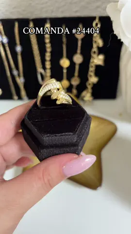 Pregătim comanda pentru Vali , care între timp s-a răzgândit ! 🤨 #codulfrumusetii #bijuteriiromania #viral #impachetamcomenzile #asmr 