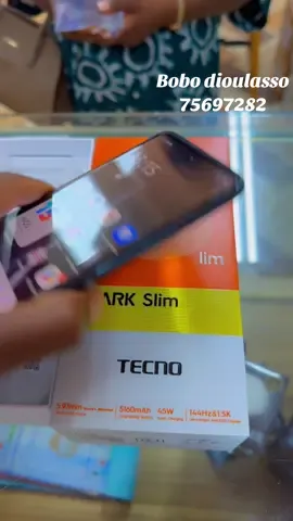 Tecno spark slim 256Gg 16ram est disponible.  Prix: 140.000f Nous sommes à bobo dioulasso.  WhatsApp : 75697282 #tiktokburkinafaso🇧🇫🇧🇫🇧🇫🇧🇫 