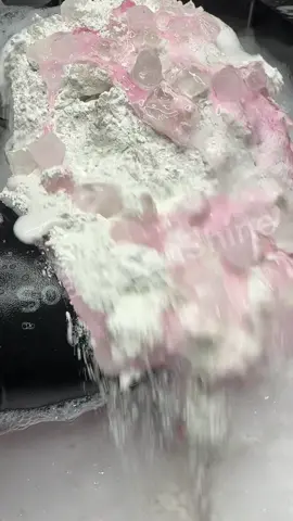 For every beautiful soul who asked me for celebrations/birthdays and I just hadn’t had the time, this one’s for you! Especially @ChikiCleans @ChicaSqueezeASMR @🎀🫧Sweetheart_Sarah🫧🎀  and Marley Rose🤍♥️💜💙 I wanted a different reaction🥹so gonna try this again later😘 #ASMR #spongesqueezing #CleanTok #satisfying #satisfyingvideo 