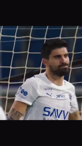 خطاك بعيوننا صواب 💙😍#روبن_نيفيز 