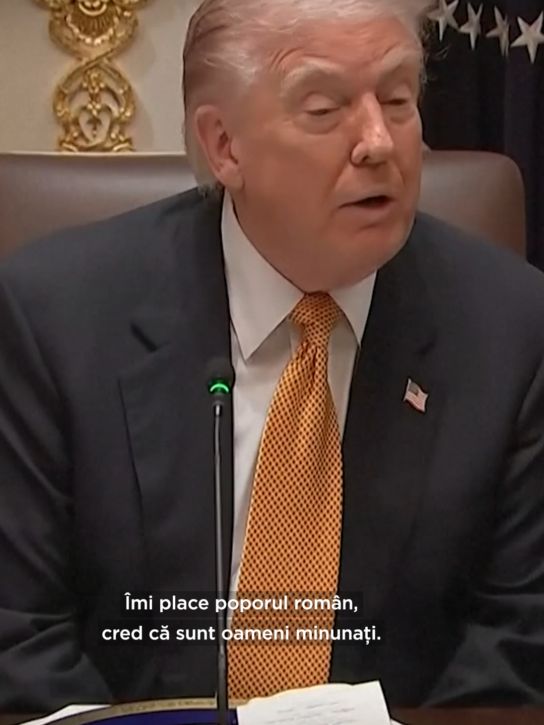 Donald Trump a subliniat că relația cu România este una foarte bună, după ce un jurnalist l-a întrebat despre decizia sa de a retrage trupe americane din țara noastră. Donald Trump spune că retragerea din România a 600 de militari americani face parte dintr-o rotație a trupelor. La rândul său, șeful Pentagonului a precizat că decizia a fost luată după consultări cu secretarul general al NATO și cu Aliații. Pete Hegseth a notat că acest pas face parte din viziunea pe care Statele Unite o au în privința Europei. Însă 20 de congresmeni, democrați și republicani, au criticat decizia Pentagonului și i-au cerut lui Pete Hegseth, într-o scrisoare deschisă, să reconsidere decizia. Congresmenii mai notează că „Bucureștiul a demonstrat o determinare permanentă în sprijinul apărării colective a NATO.” Ei amintesc și faptul că România a îndeplinit constant cerințele Alianței, mai ales pe cea privind alocarea a 5% din PIB pentru apărare. #sua #romania #trump #pentagon #aparare #stiri #euronews