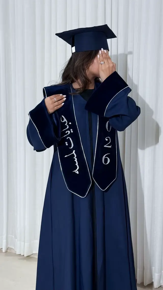 عباية تخرج الكحلي 💙  . #عباية_تخرج #خريجات #عباية #اكسبلور #دفعة2026 