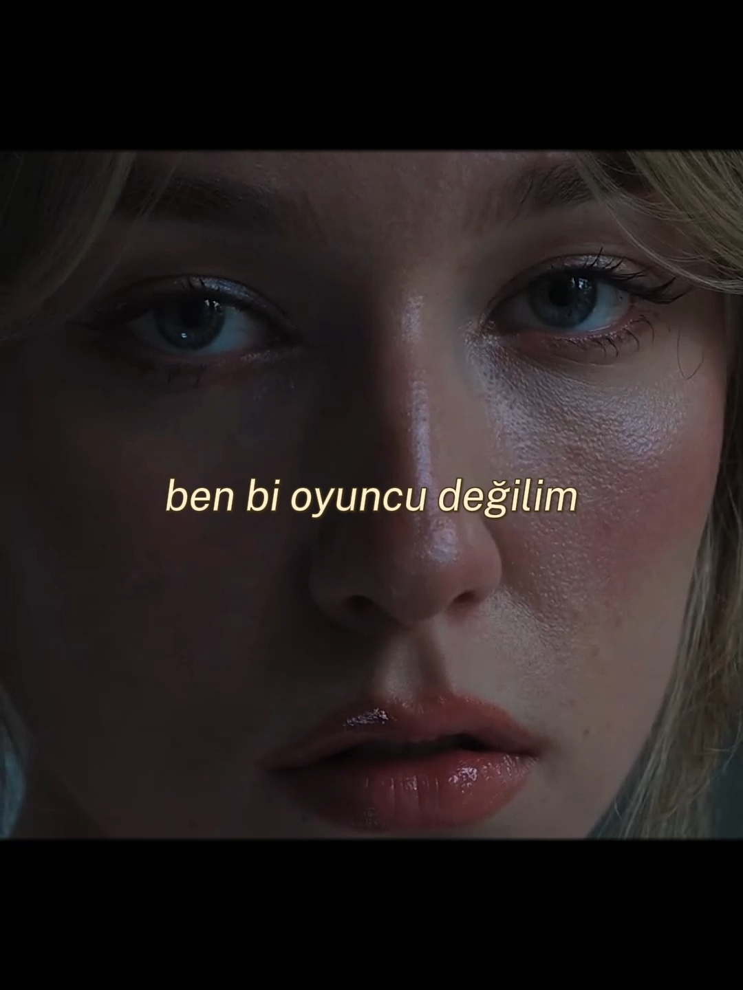 İnsan yeterince yanınca artık kimse yakmak istemez. #kesfet #keşfetteyiz