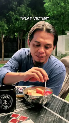 Allah tahu siapa benar, walaupun manusia pandai berlakon… Tenangkan hatimu, kerana fitnah tidak mampu melangkaui takdir Allah. #pakbos #fyp #mood #sadstory #reminder 