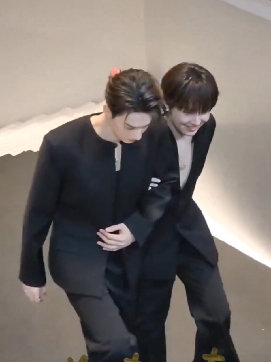 arm in arm 🫠 cr on X #keng #kengharit #namping #nampingster #KengNamping 