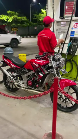 P ngopi😅 #twostroke #kawasakininja #sonic150r #2strokeindonesia #fyp 