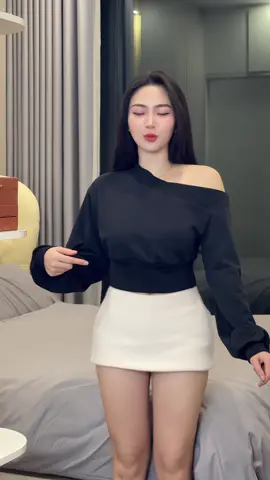 Áo nỉ lệch vai #aoni #aolechvai #xuhuong #thoitrangthudong 