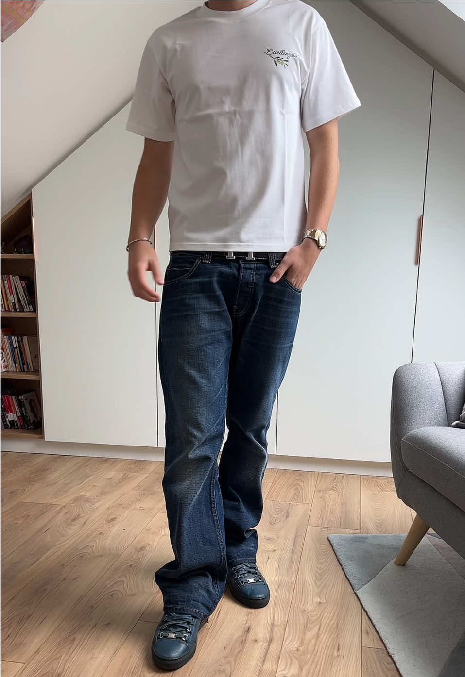 @James Joshua @eccellenzanostraclub #balenciaga #grisch #fashion #levis #hermes 