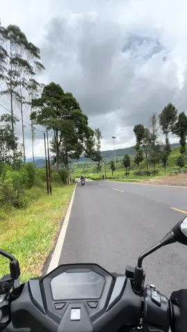 Candu lagu nya baru dengar sih #radjaband #lagutahun2000an #laguviral #foryoupage #fypシ゚ 