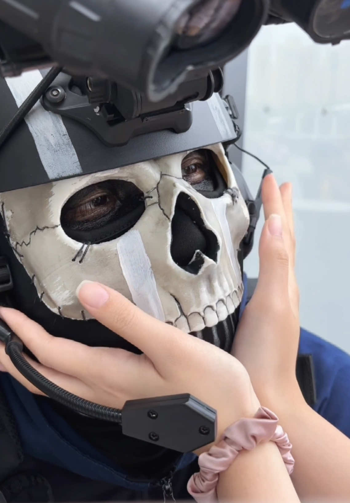 Simon: Watch what you say.Don't talk nonsense to my master.🙄️ yn：He's just a Simon kitten. #codghost #callofdutycosplay #simonrileyghost #masktok #mask 