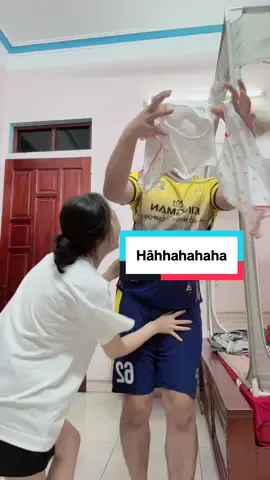 Híc hù híc hù híc hù 🤣🤣🤣