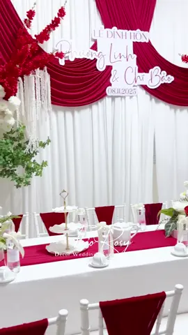 Một chiếc gia tiên xinh iu tone đỏ cho dâu Đính Hôn #thaorosy #trangtritieccuoi #ledinhhon #wedding #weddingdecor 