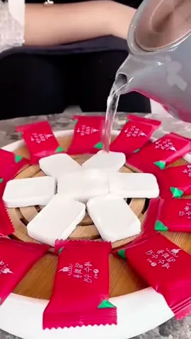 Khăn lau mặt dạng viên nén#khanlauviennen #khanlaumatviennen #khanlaumat1lan #khanlaumat #tienich 