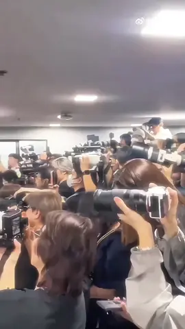 2 nhỏ xứng đáng với nhiều điều tốt đẹp hơn,còn Ch3 thì không #lingorm #linglingkwong #ormkornnaphat #หลิงออม #lingorm1st_impactfancon 