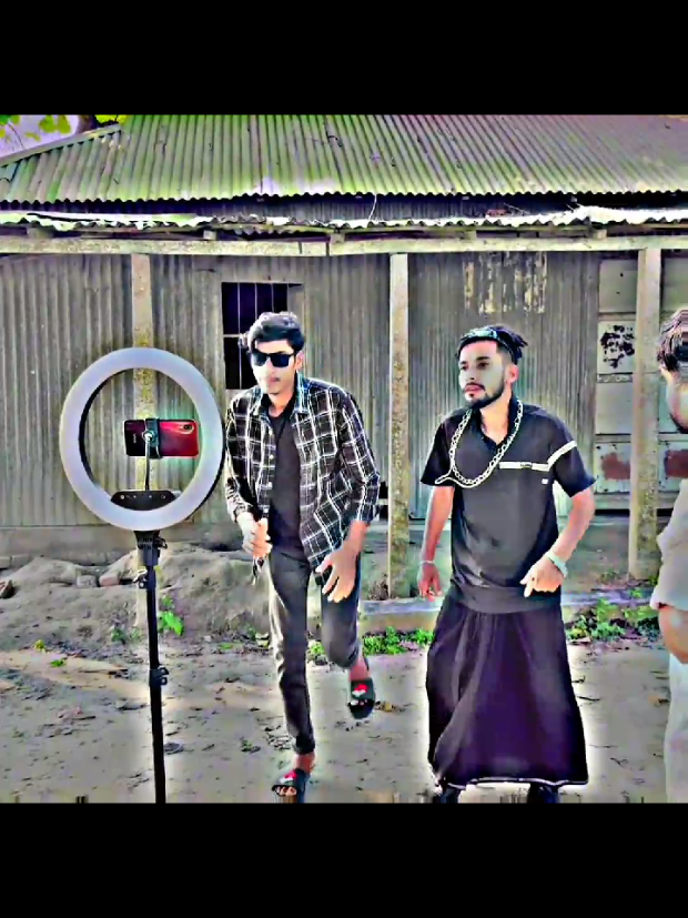 ভালোবাসা কান ধরছি, আর না 🤣 #bdtiktokofficial #foryou #trending #funnyvideos #নাছা_ভাই_বিনোদন 