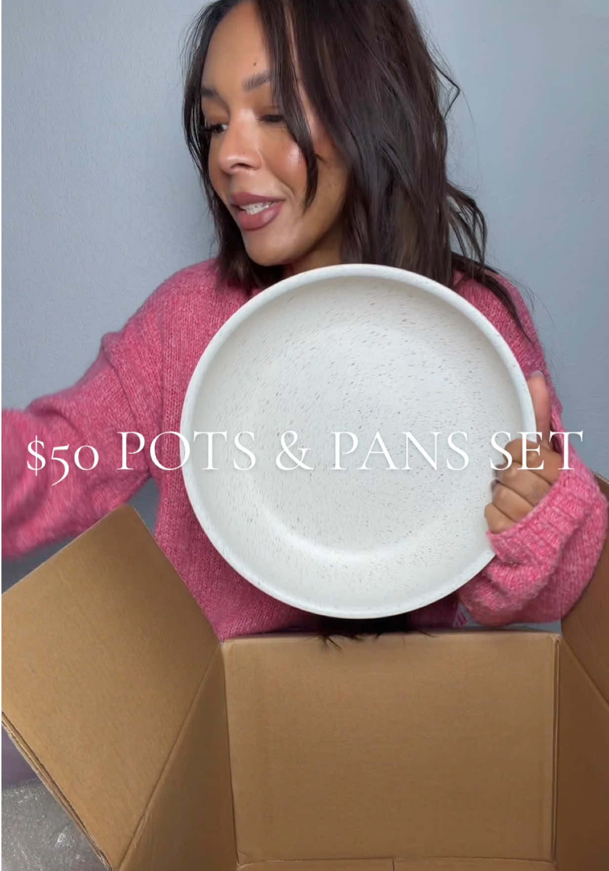 I can’t believe this entire 12-piece nonstick set is under $50 😍 The removable handles make storage so easy, and they look beautiful sitting on the stove. Perfect gift idea for anyone who loves cooking or organizing their kitchen! #TikTokShopBlackFriday #TikTokShopCreatorPicks #KitchenFinds #CookwareSet #GiftIdeas