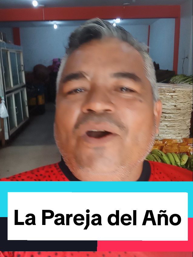 La Pareja del Año #tumeremo #personajes #mujer #alegria #baile 
