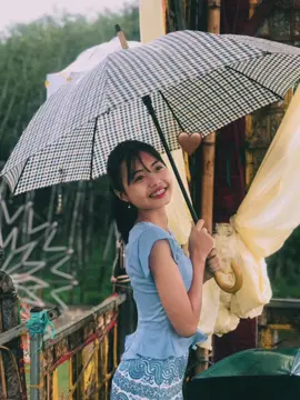 လူတွေက ကျွန်မကိုမရင့်ကျက်သေးလို့ပါဆိုပြီးခေါင်းစဉ်တပ်တယ်ဟုတ်ပါတယ်အမှန်တကယ်လည်းမရင့်ကျက်သေးပါဘူးဘာလို့မရှင်းပြလည်းမေးလျင်အမုန်းမပွါးချင်လို့အောက်ဖဲလည်းမလှန်ဘူးလူစိတ်ရှိပါတယ် သူ့ဘဝ အတွက်ရှိသေးတယ် ကိုယ်ကလူတွေကိုရှင်းပြလိုက်တာမှန်ပေမဲ့မှားခဲ့သည်ရှိသော်လွှဲခဲ့သည်ရှိသော် သူ့သိက္ခာကိုထိခိုက်ပါတယ်အခုတောင်ဟိုဘက်ကရှင်းပြတာလွှဲနေသေးတယ်အဲကြောင့်အေးအေးချမ်းချမ်းဘဲပြီးဆုံးသွားတာမို့ မီးငြိမ်းခါနီးလောင်စာမထည့်ကြေးနော်#CapCut 