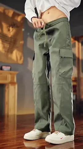 #cool#pants #coolboy Multi-pocket outdoor casual pants that handsome guys love#handsomeboy #casualoutfits 