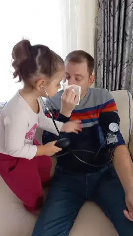 Defne babasını tedavi ediyor #viraltiktok #viral #reels #shorts #new 