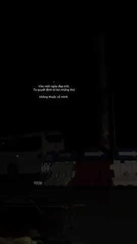 Bạn bè là thứ gì đó rất xa xỉ. quen biết cả tỉ nhưng tri kỉ được mấy người.