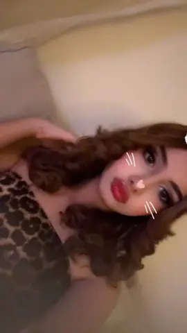 حللت الاغنيه اكثر من صاحب الاغنيه 