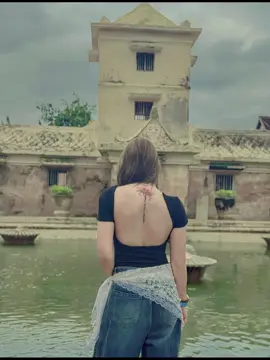 Syahdu tenan lagunya #CapCut #liriklagu #soundkece 