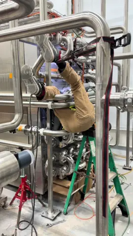 Gotta love the hard spots #welding #bluecollar #weldinglife #sanitary #fyp 