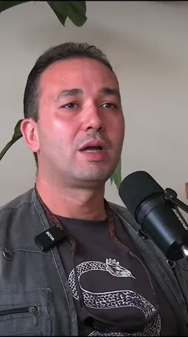 د. أحمد نوح، عالم مصريات الحلقة كاملة على قناتنا على اليوتيوب لينك القناة في البايو #مصر #بودكاست #مصر_القديمة #fromcairopodcast 