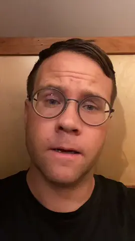 I got myself into a sticky situation #punderfuljourneys #puns #dadjokes #jellyfish #sting 