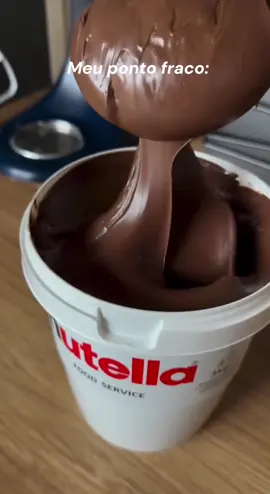 Comenta QUERO que te envio o LINK  Quem mais ama Nutella? 😍 Aproveita e já garante seu “potinho “pras comilanças de Natal… (se ele resistir até lá 🫣) #promoshopee #nutella3kg #nutella🍫 #cholate #deliciasdecomida 