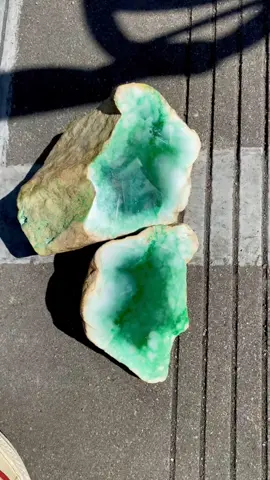 လှတယ်မလား    ကျမရဲ့အချစ်ကလေးတို့💐🥰🥰#foryoupageofficiall #မြင်ပါများပီးချစ်ကျွမ်းဝင်အောင်လို့🤒🖤💜💜 #တရုတ်ပြည်ရောက်ကောင်မလေး #ကျောက်စိမ်းရောင်း၀ယ်ရေး #foryoupage 