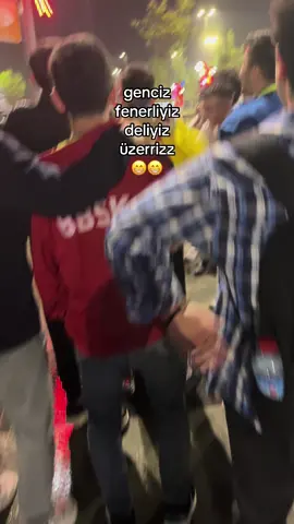 hem de ne fenerliyiz 😁 #fenerbahçe #keşfet #fyppppppppppppppppppppppp #fypシ゚ #keşfetteyizzz 