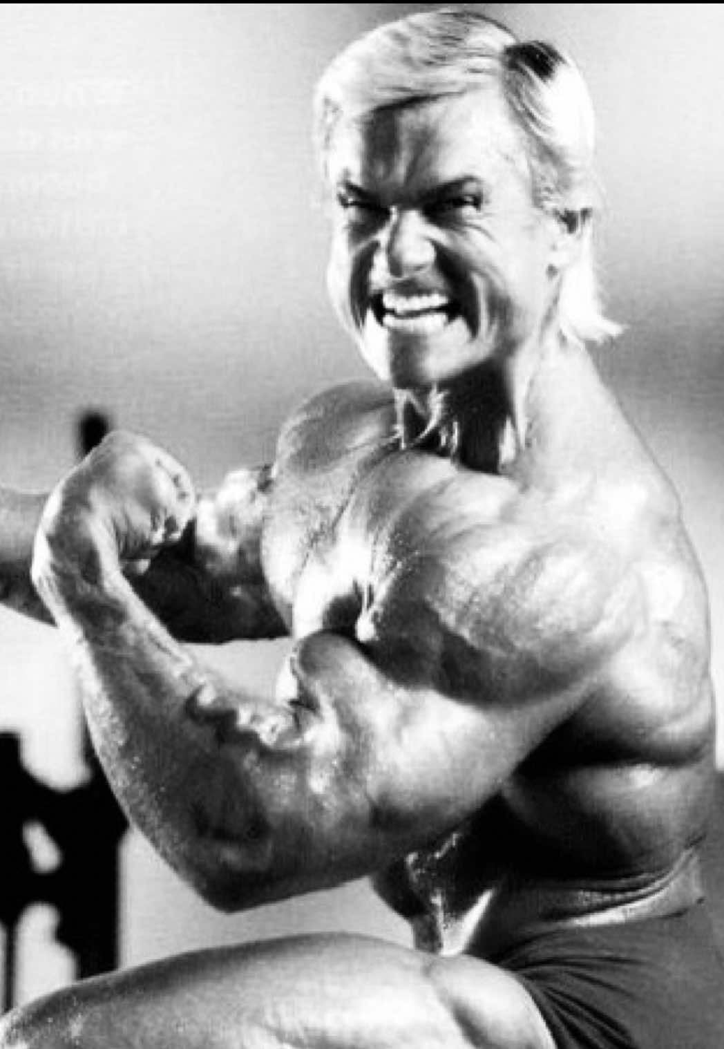 You promised yourself. #gymmotivation #gymcore #bodybuilding #gymrat #tomplatz 