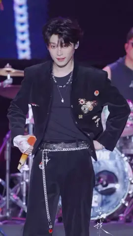 penampilan mu hari ini sungguh luar biasa babyy🥺🐟🐟🐟 #ziyu #festival #foryoupage #fypage #fyp 