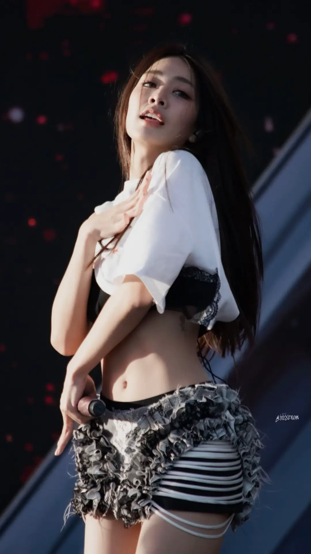 สวยกว่ารอยสักก็พี่มายด์ไง  Cr:ในภาพ ( #mind4eve #4eve )