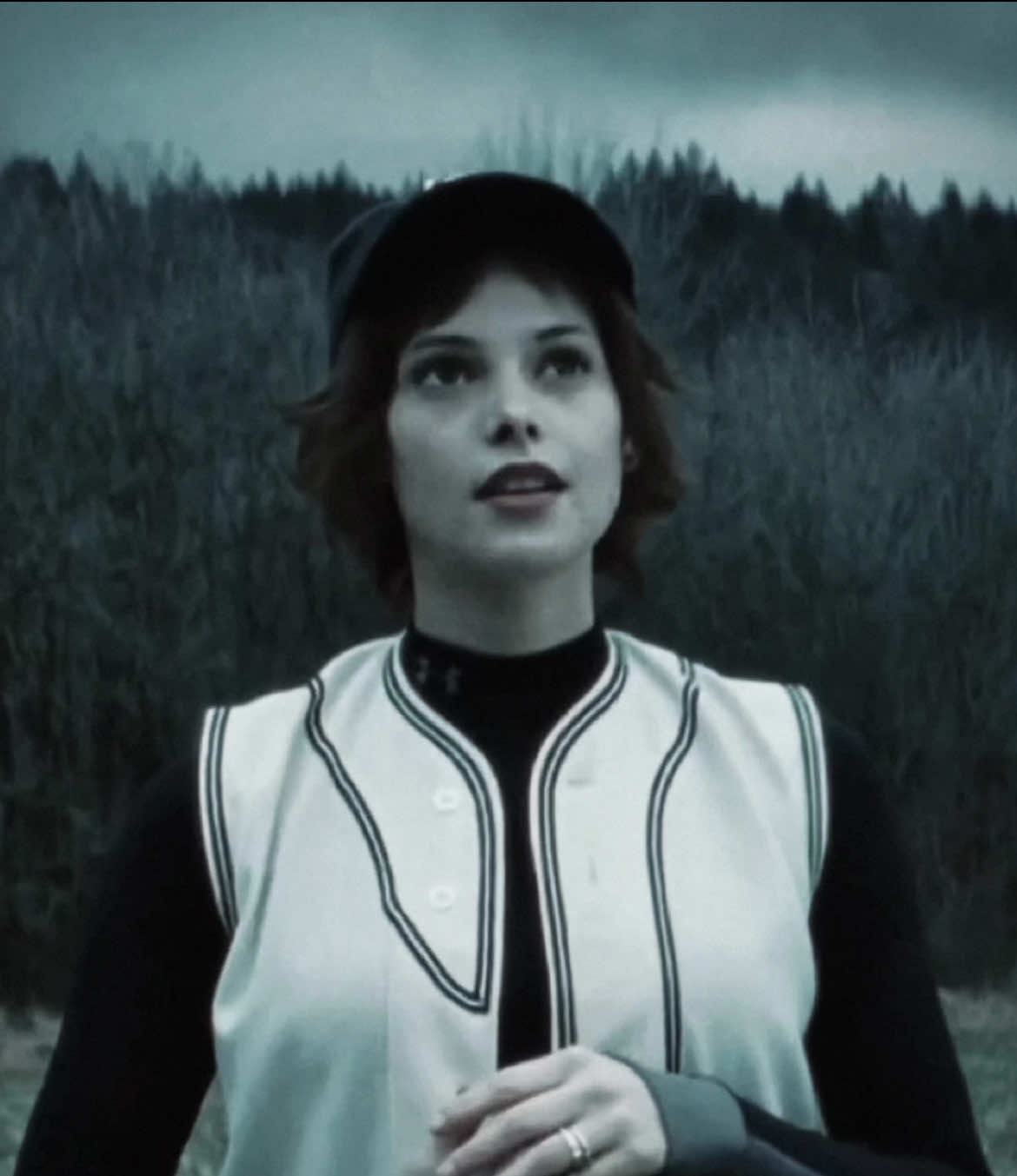 such a prize #twilight #edit #bellaswan #alicecullen #vampires 