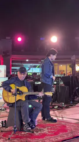 Full ‘Berita Kepada Kawan’  kolaborasi dadakan, bangga ron asli 🥹🫶🏻  #ebietgade #ronyparulian #fyp 